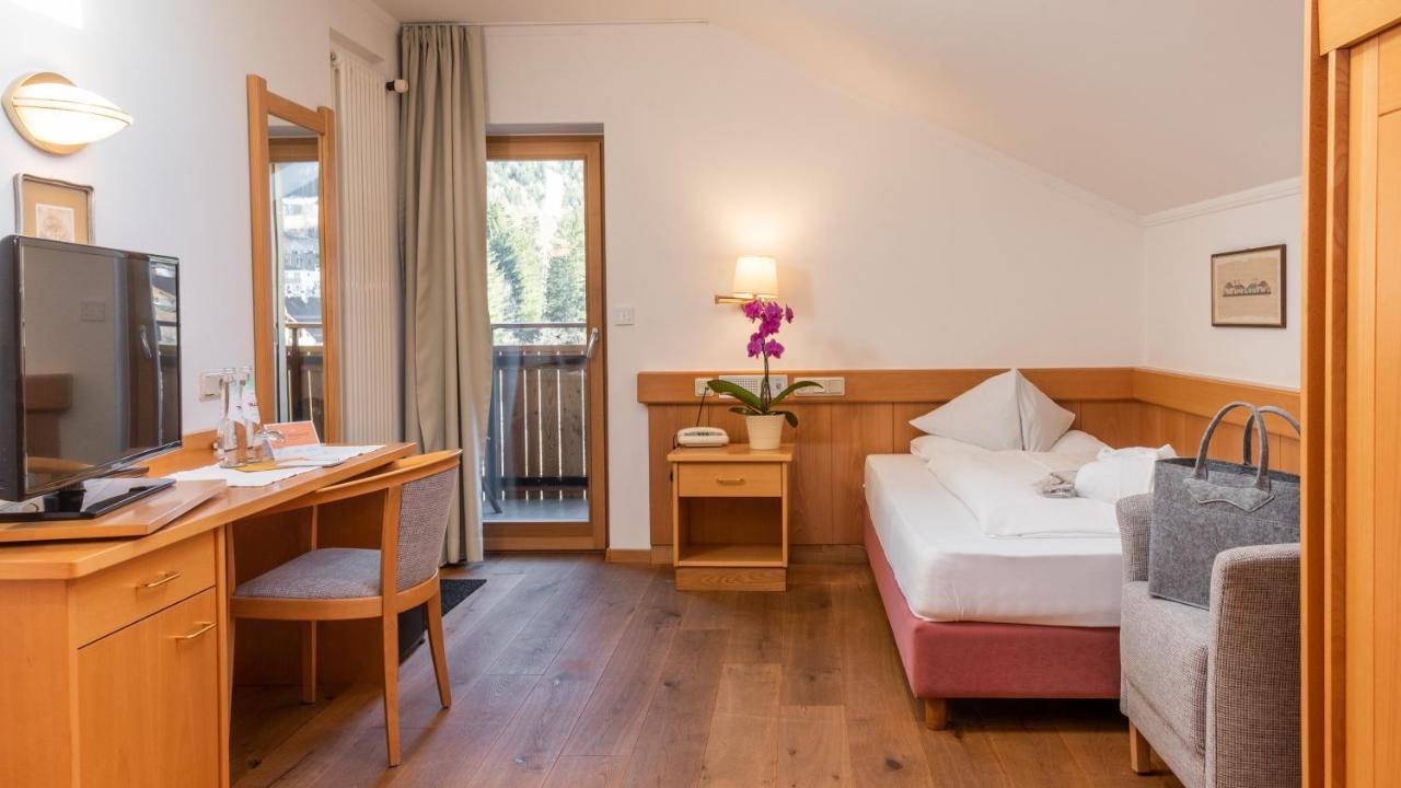 Hotel Post - Olangcard Included Екстер'єр фото