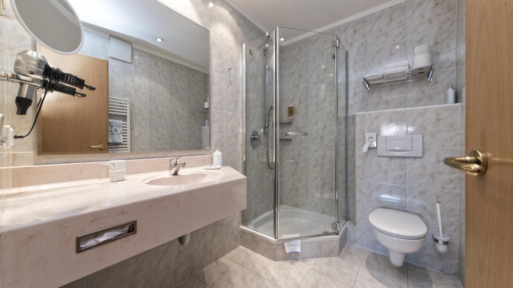 Hotel Post - Olangcard Included Екстер'єр фото
